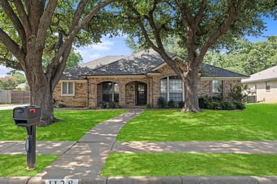 1128 Wingate Drive, Bedford TX 76021