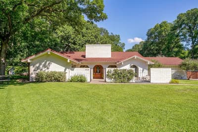4325 Elmwood Drive, Benbrook TX 76116