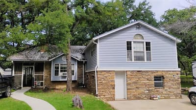 921 Sportsman Park Road, Azle TX 76020