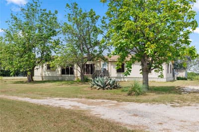 1413 Water Well Road, Lorena TX 76655 - Photo 5