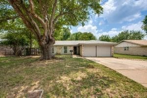7821 Kermit Avenue, Fort Worth TX 76116