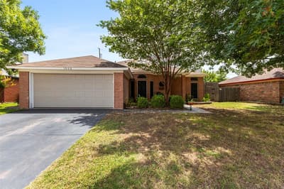 1006 Park Place Boulevard, Midlothian TX 76065