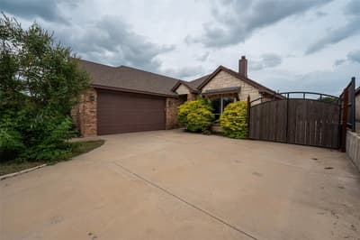 3324 Shawnee Trail, Lake Worth TX 76135
