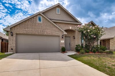 126 Martinique Drive, Lancaster TX 75146