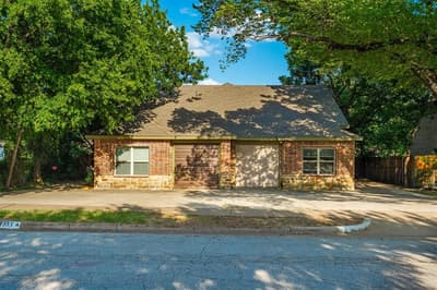 103 Del Rio Avenue, Benbrook TX 76126