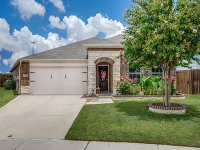 708 Forestdale Court, Haslet TX 76052