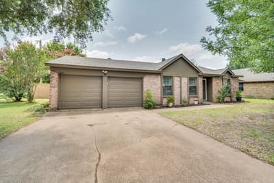3501 French Wood Drive, Arlington TX 76016