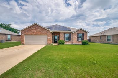 465 Collin Street, Nevada TX 75173