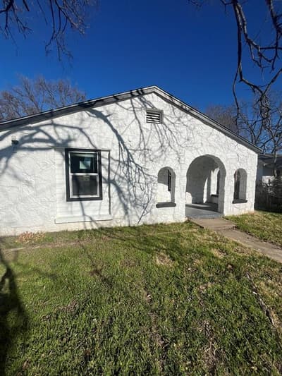 108 N Ash Street, Springtown TX 76082