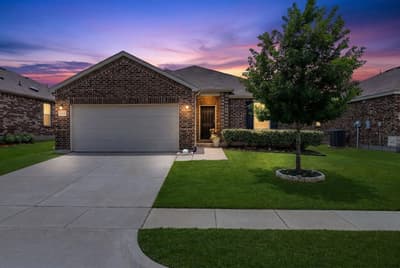1424 Vernon Drive, Aubrey TX 76227 - Photo 2
