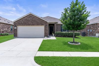 1424 Vernon Drive, Aubrey TX 76227 - Photo 3