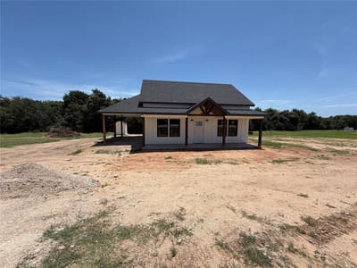 1040 Rays Way, Weatherford TX 76085