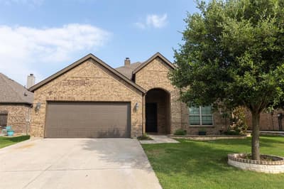 1749 Stillwater Drive, Burleson TX 76028