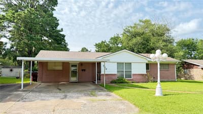 309 Glen Oaks, Bonham TX 75418