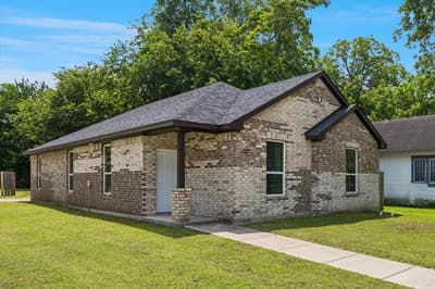 344 N Taylor Street, Gainesville TX 76240