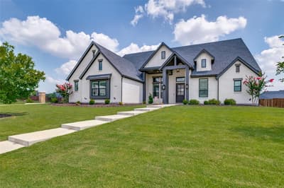 307 Broadmoor Drive, Haslet TX 76052
