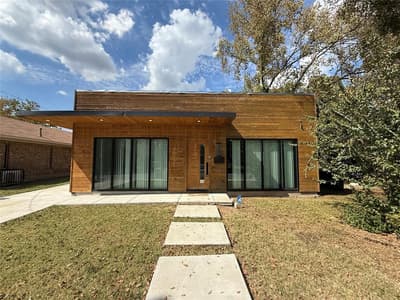 2707 Carpenter Avenue, Dallas TX 75215