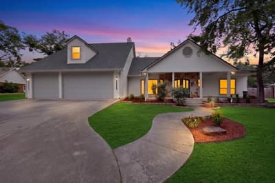 715 Kiowa Drive E, Gainesville TX 76240