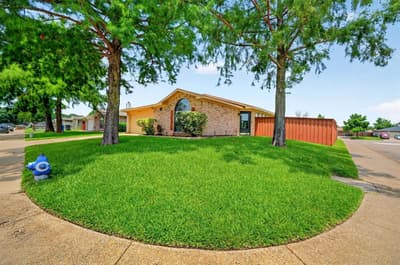 9339 CRIMNSON Court, Dallas TX 75217