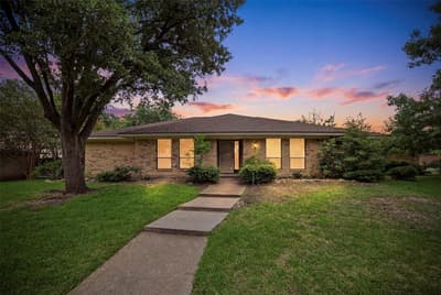 4537 Foxfire Way, Fort Worth TX 76133