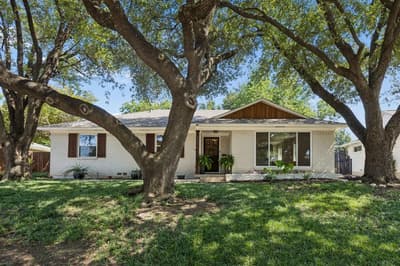 2351 Saint Francis Avenue, Dallas TX 75228