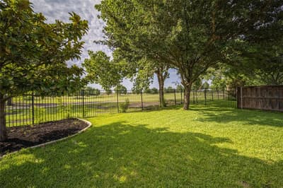 9601 Links Fairway Drive, Rowlett TX 75089