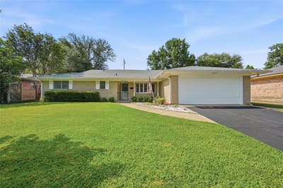 1712 Oakhill Drive, Sherman TX 75092