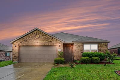 246 Willow Creek Lane, Terrell TX 75160