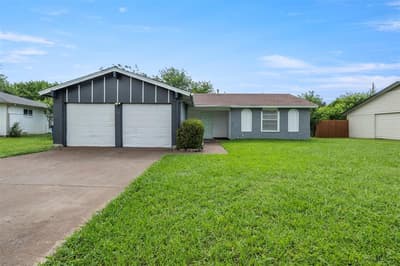 1410 Clearbrook Street, Lancaster TX 75134