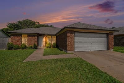 6210 Valley Forge Court, Arlington TX 76002