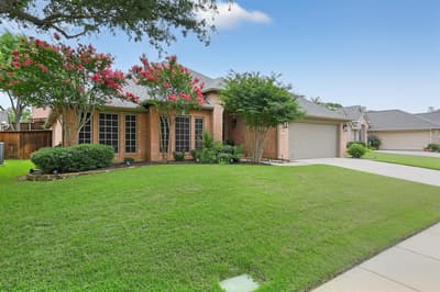1106 Oakhollow Drive, Corinth TX 76210