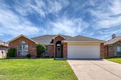 1718 La Caya Drive, Mansfield TX 76063