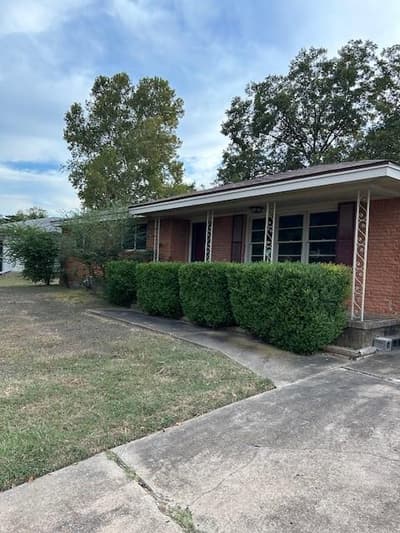 104 N Emberwood Drive, Robinson TX 76706 - Photo 2