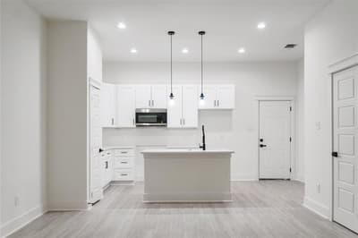 2662 Sutton Street, Dallas TX 75210 - Photo 4