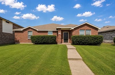 3015 Goldenrod Drive, Lancaster TX 75134