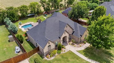 8240 St Johns Drive, Waxahachie TX 75167