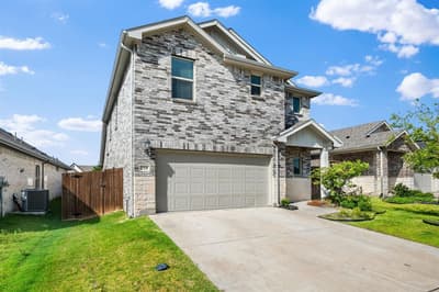 208 Mountain Meadow Lane, Princeton TX 75071 - Photo 2