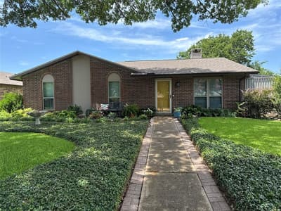 5521 Pike Place, Garland TX 75044