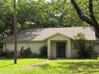 315 S Broadway Street, Bells TX 75414