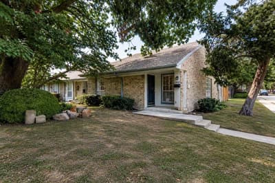 13747 Flagstone Lane, Dallas TX 75240
