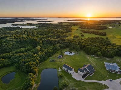 985 Vest Lane, Pilot Point TX 76258