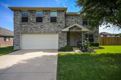 7077 Seton Hall Drive, Fort Worth TX 76120