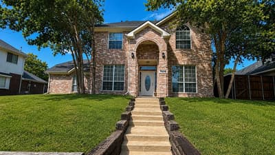 7606 Glenstone Street, Rowlett TX 75089