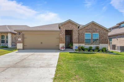 7313 Mayplace Drive, McKinney TX 75071 - Photo 2