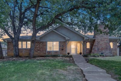 2208 Cambridge Drive, Hurst TX 76054