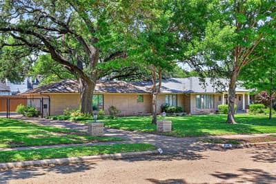 7141 Twin Tree Lane, Dallas TX 75214