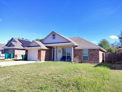 110 Tomahawk, Lacy Lakeview TX 76705 - Photo 4
