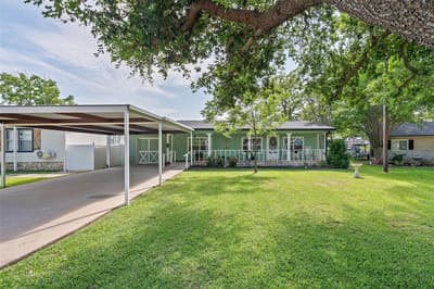 4517 Wildwood Circle, Granbury TX 76049