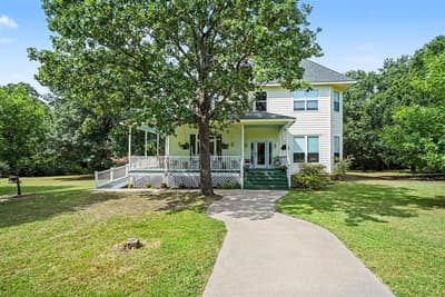 7700 Farm Village Road, Scurry TX 75158