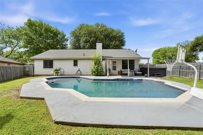 1701 Tobie Layne Street, Benbrook TX 76126